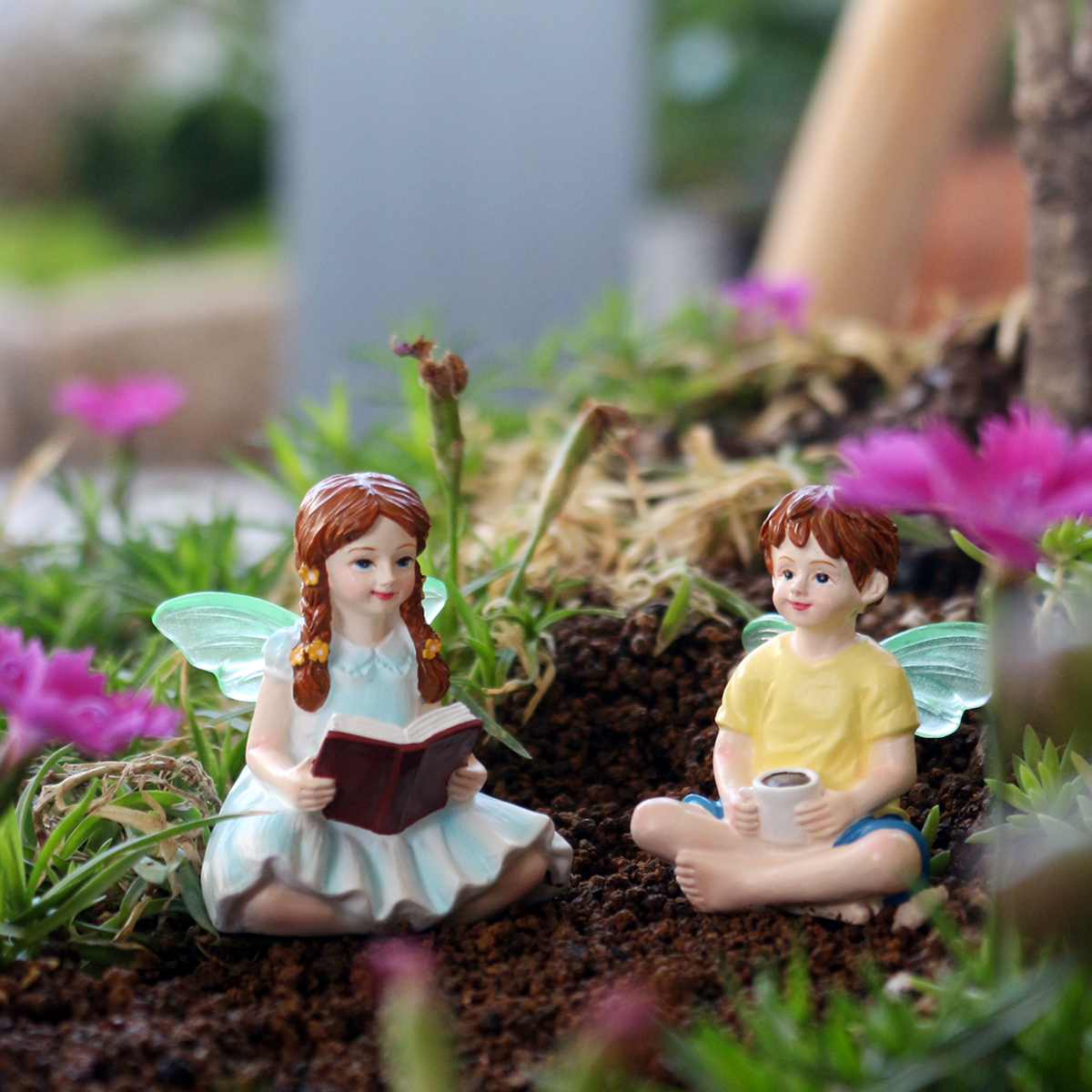 2 Reading and Coffee Drinking  - огляд і ціна Bonsai Garden World